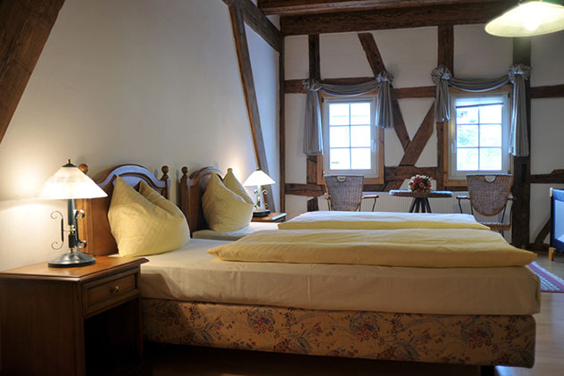 hotel4 Zimmer im Gutshofhotel Waldknechtshof